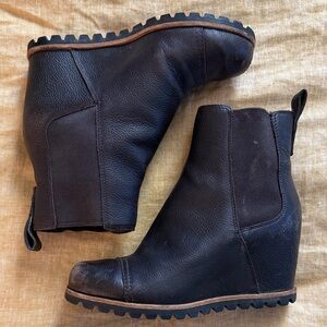 Ugg waterproof pax bootie